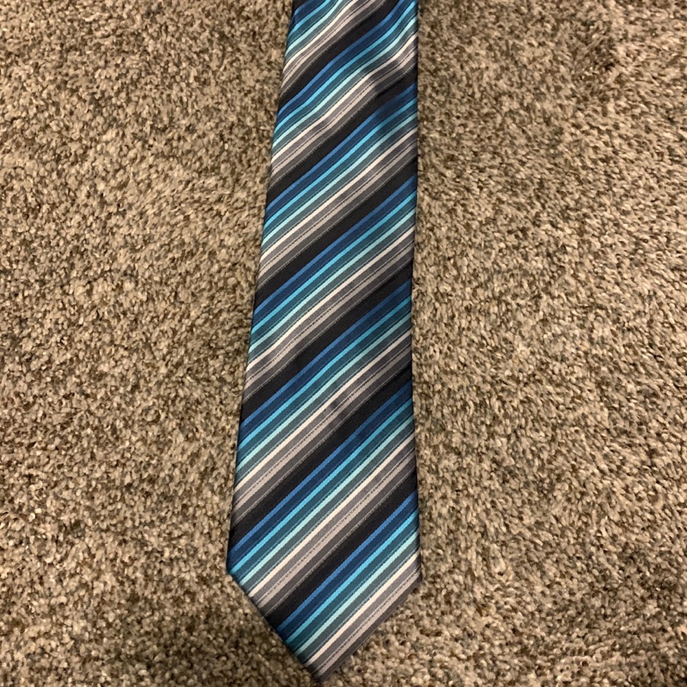 Men’s tie blue, grey, black and white